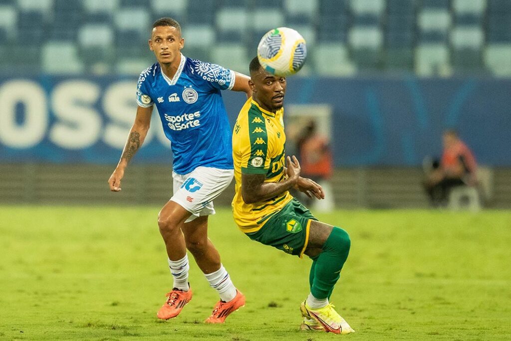 Bahia vence Cuiabá de virada e respira na reta final do Brasileirão bahia-vence-cuiaba-de-virada-e-respira-na-reta-final-do-brasileirao