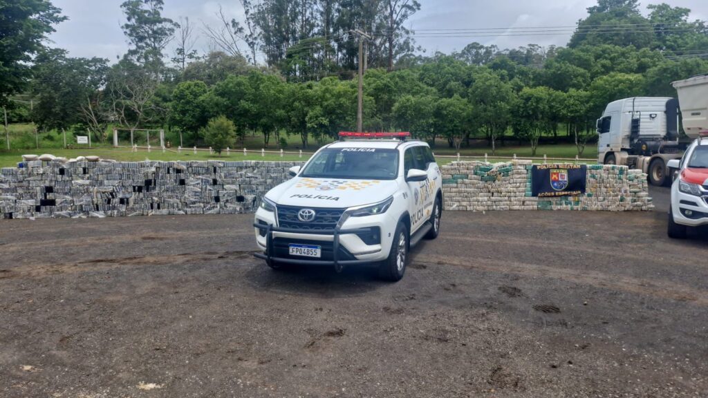 Operação integrada pela PM de Goiás apreende 3,2 toneladas de cocaína operacao-integrada-pela-pm-de-goias-apreende-3,2-toneladas-de-cocaina