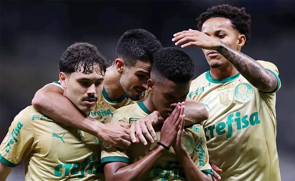 Palmeiras vence o Cruzeiro de virada e segue sonhando com o título brasileiro palmeiras-vence-o-cruzeiro-de-virada-e-segue-sonhando-com-o-titulo-brasileiro