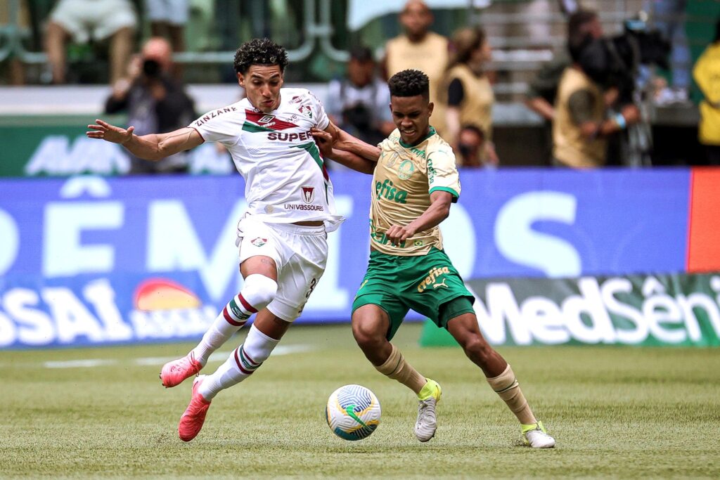 Palmeiras encera Brasileirão como vice-campeão com derrota para o Fluminense palmeiras-encera-brasileirao-como-vice-campeao-com-derrota-para-o-fluminense