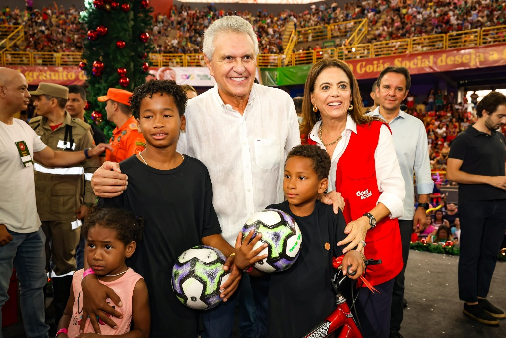 governo-de-goias-distribuiu-mais-de-20-mil-brinquedos-no-goiania-arena