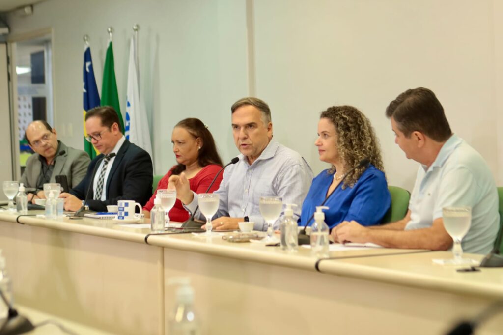 Mabel anuncia corte de comissionados, redução de gerências e revisão de aposentados na Comurg mabel-anuncia-corte-de-comissionados,-reducao-de-gerencias-e-revisao-de-aposentados-na-comurg