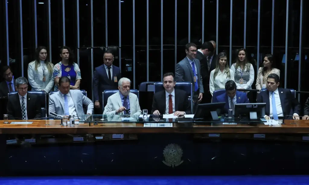 Congresso promulga emenda à Constituição do corte de gastos do Governo congresso-promulga-emenda-a-constituicao-do-corte-de-gastos-do-governo