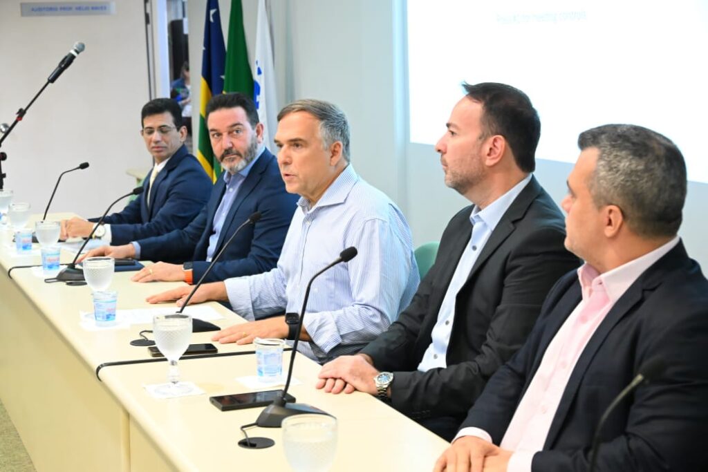Sandro Mabel apresenta novos integrantes de sua equipe de secretários para a gestão de Goiânia sandro-mabel-apresenta-novos-integrantes-de-sua-equipe-de-secretarios-para-a-gestao-de-goiania