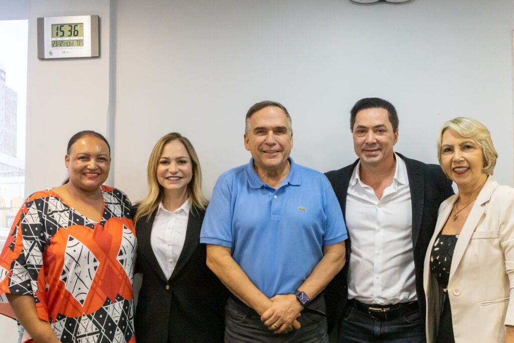 Sandro Mabel anuncia 3 novos secretários para seu governo em Goiânia sandro-mabel-anuncia-3-novos-secretarios-para-seu-governo-em-goiania