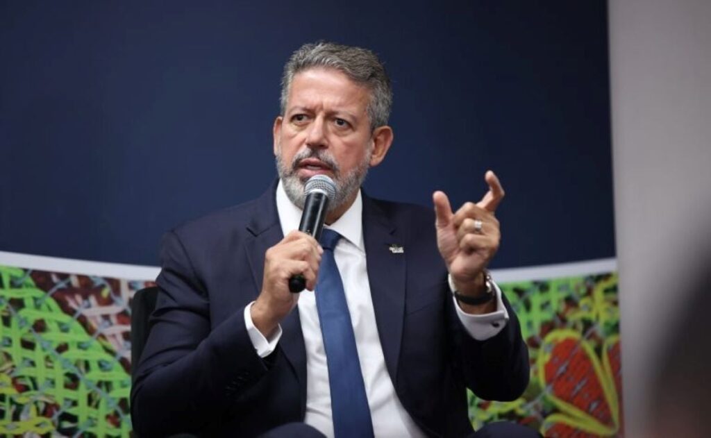 lira-articula-com-lideres-e-lula-e-pede-ao-supremo-liberacao-de-emendas-parlamentares