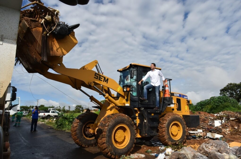 Leandro Vilela realiza força-tarefa de limpeza no Setor Goiânia Park Sul leandro-vilela-realiza-forca-tarefa-de-limpeza-no-setor-goiania-park-sul