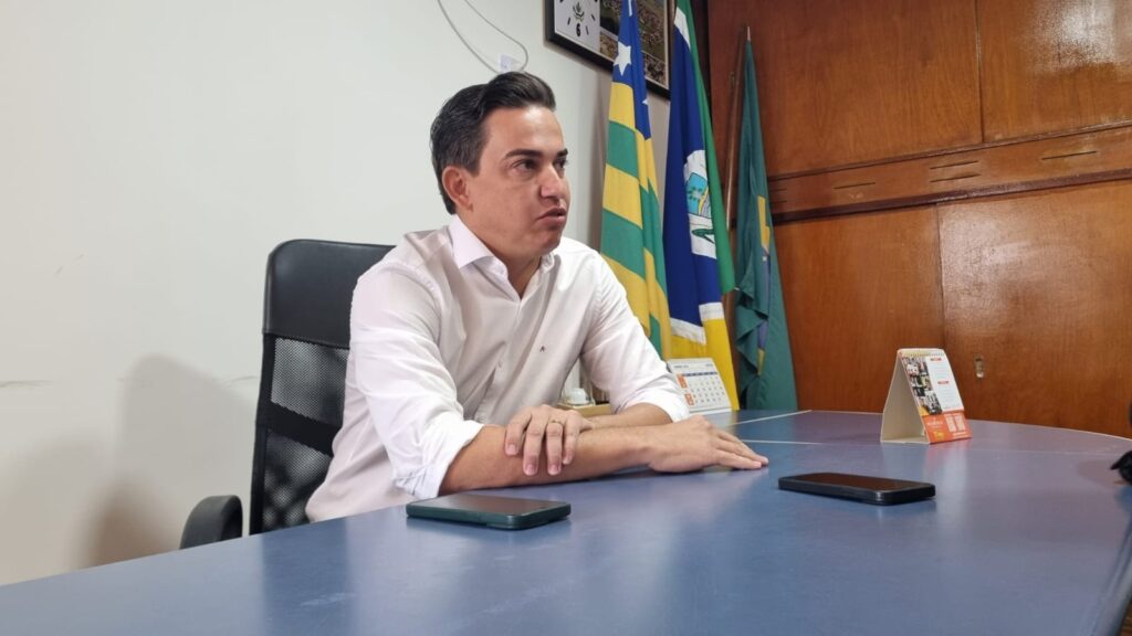 Prefeito de Varjão relata ter encontrado prefeitura em situação caótica prefeito-de-varjao-relata-ter-encontrado-prefeitura-em-situacao-caotica