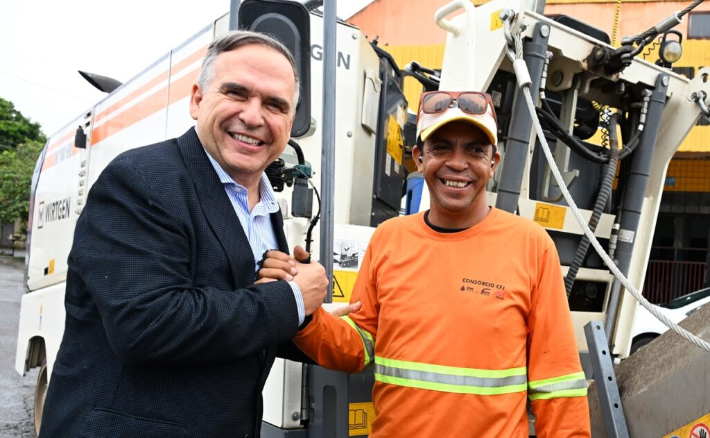 Mabel lança recapeamento de 30 km de ruas do Jardim Novo Mundo mabel-lanca-recapeamento-de-30-km-de-ruas-do-jardim-novo-mundo