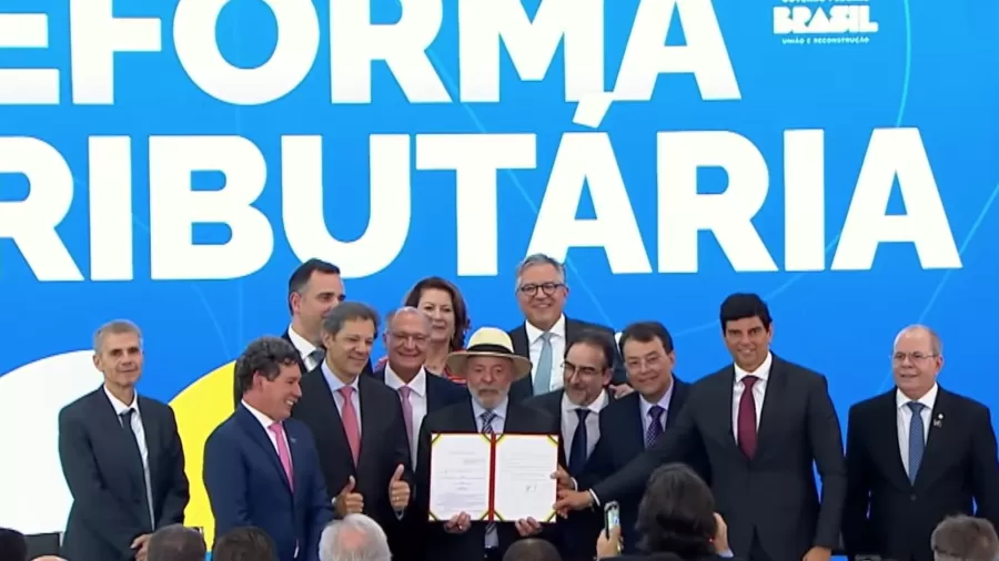Lula sanciona lei que regulamenta a Reforma Tributária com vetos; confira mudanças lula-sanciona-lei-que-regulamenta-a-reforma-tributaria-com-vetos;-confira-mudancas
