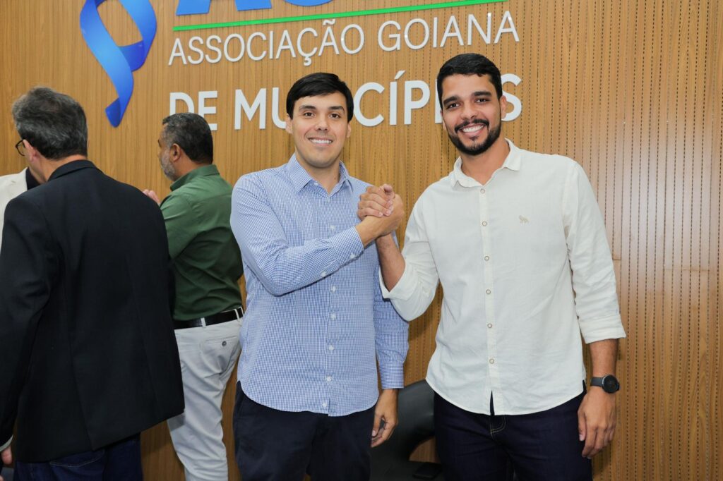 Prefeitos elegem a nova diretoria da AGM para o biênio 2025/2026 prefeitos-elegem-a-nova-diretoria-da-agm-para-o-bienio-2025/2026