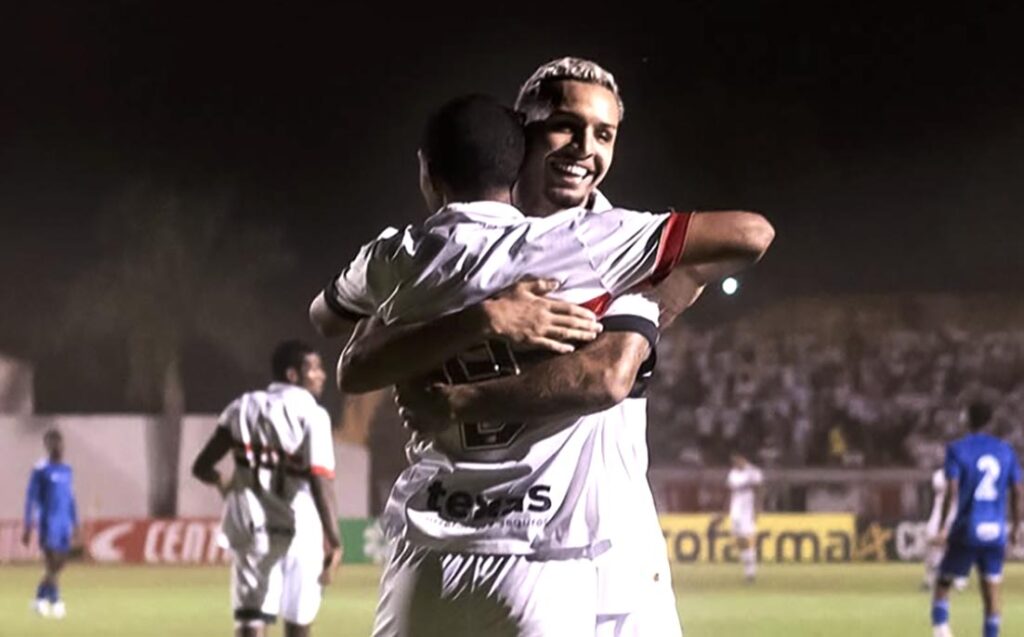 São Paulo vence Cruzeiro com show de Ryan Francisco e avança para a semifinal sao-paulo-vence-cruzeiro-com-show-de-ryan-francisco-e-avanca-para-a-semifinal