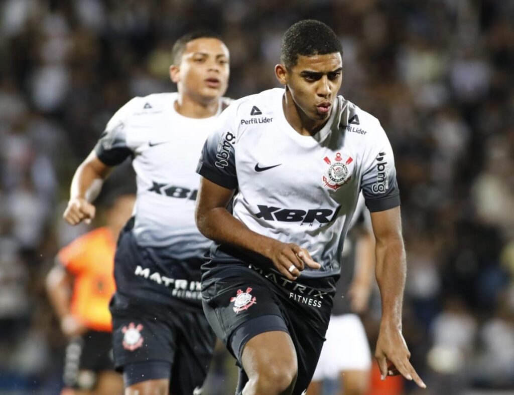 Corinthians vence o Vasco e avança para a semifinal da Copinha corinthians-vence-o-vasco-e-avanca-para-a-semifinal-da-copinha