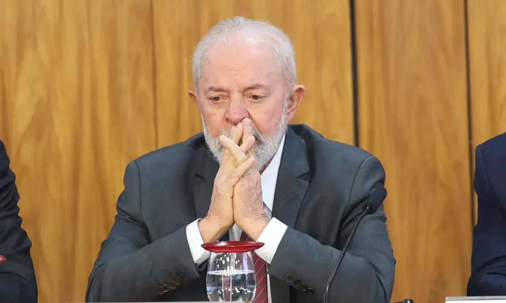Avaliação negativa do governo Lula sobe e chega a 37% avaliacao-negativa-do-governo-lula-sobe-e-chega-a-37%