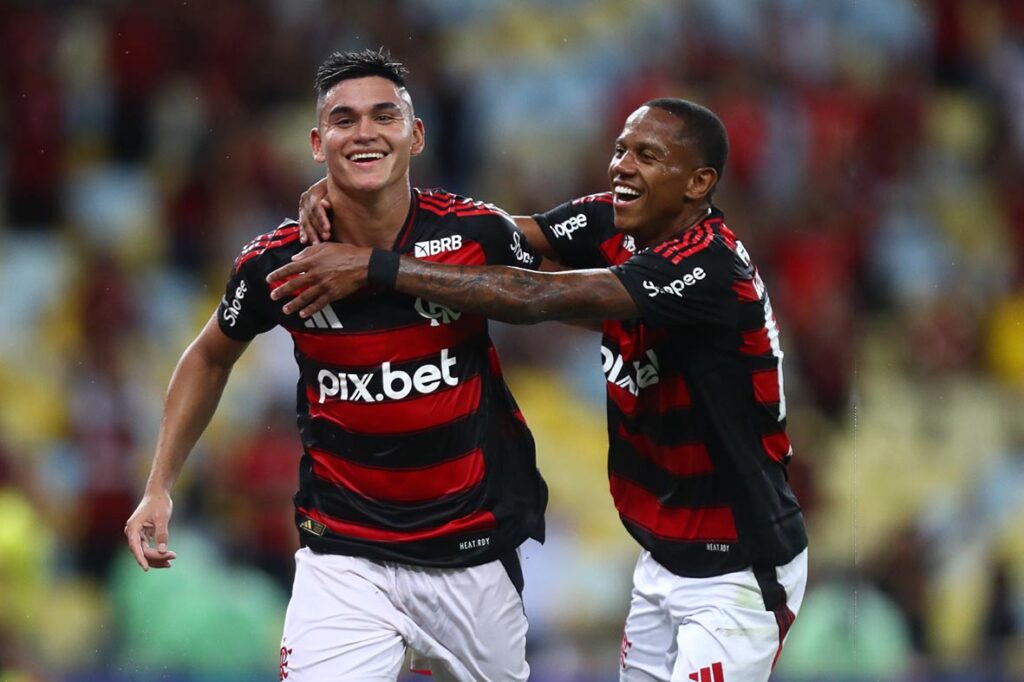 Flamengo vence Sampaio Corrêa com reservas e entra no G-4 do Carioca flamengo-vence-sampaio-correa-com-reservas-e-entra-no-g-4-do-carioca