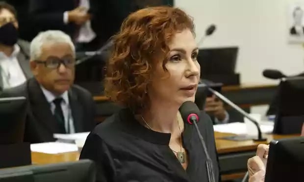 Carla Zambelli tem diploma cassado e se torna inelegível carla-zambelli-tem-diploma-cassado-e-se-torna-inelegivel