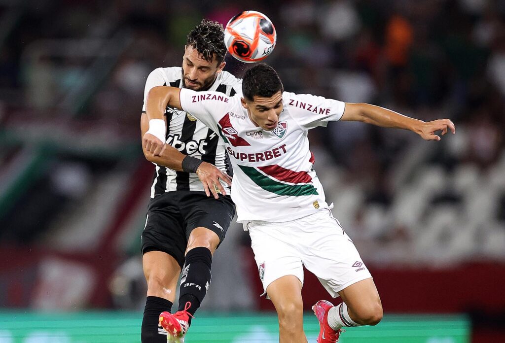 Botafogo vence Fluminense em clássico emocionante pelo Carioca botafogo-vence-fluminense-em-classico-emocionante-pelo-carioca