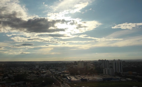Semana começa com chuva, mas terá sol a partir de quarta-feira semana-comeca-com-chuva,-mas-tera-sol-a-partir-de-quarta-feira