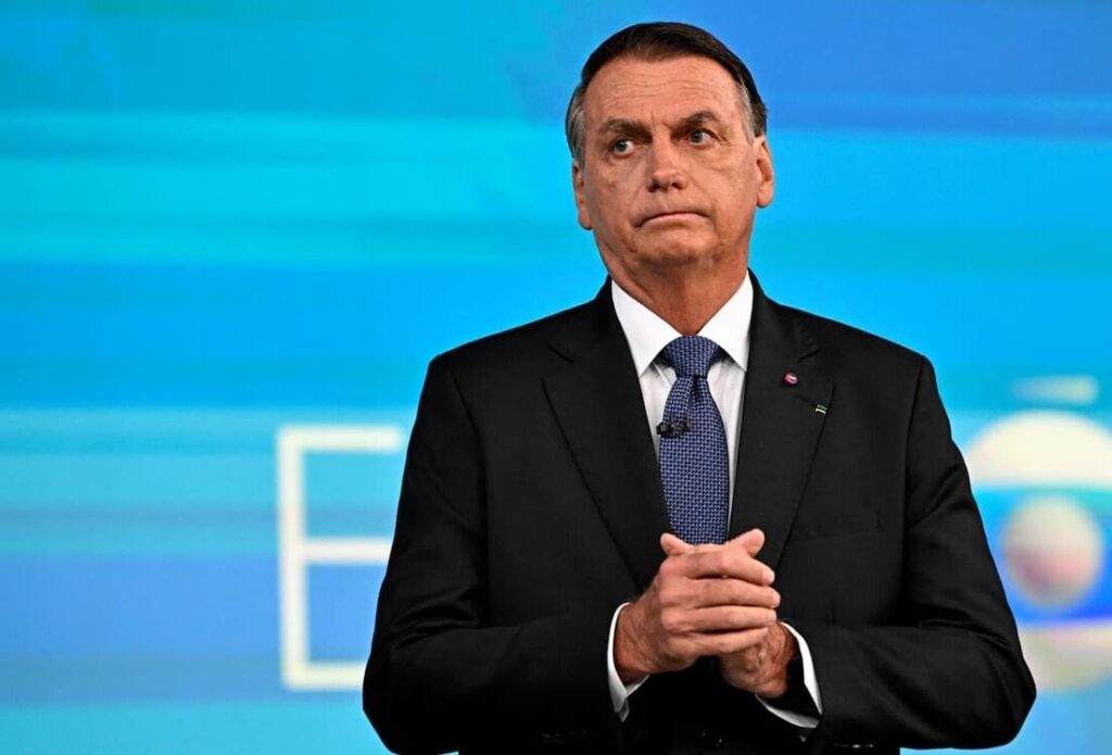 Bolsonaristas movimentam para mudar Ficha Limpa e beneficiar ex-presidente; Bolsonaro apoia bolsonaristas-movimentam-para-mudar-ficha-limpa-e-beneficiar-ex-presidente;-bolsonaro-apoia