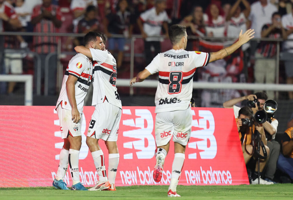 São Paulo amplia liderança no Grupo C com goleada sobre o Mirassol sao-paulo-amplia-lideranca-no-grupo-c-com-goleada-sobre-o-mirassol