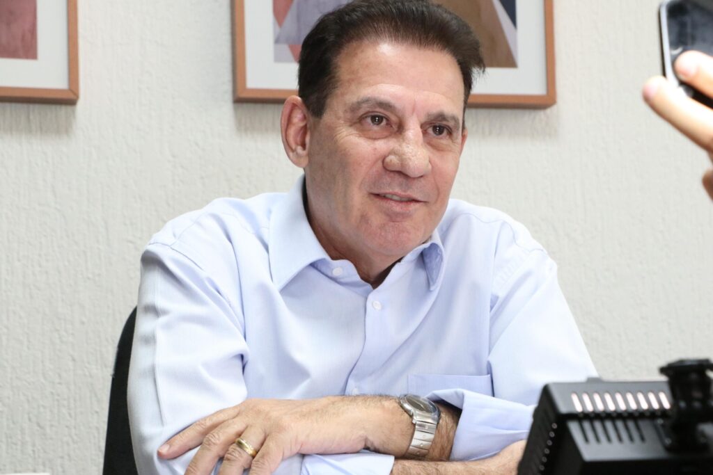 vanderlan-cardoso-assina-repasse-de-r$-15-milhoes-para-aterro-sanitario-de-goiania