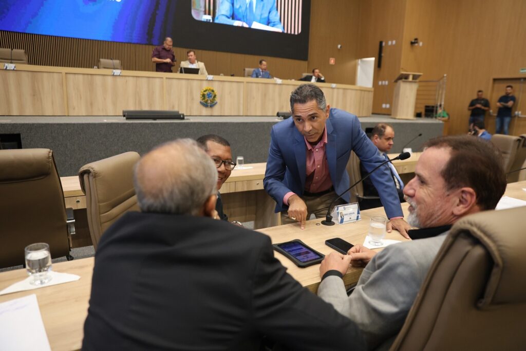 Câmara de Aparecida tem semana marcada por debates e projetos polêmicos camara-de-aparecida-tem-semana-marcada-por-debates-e-projetos-polemicos