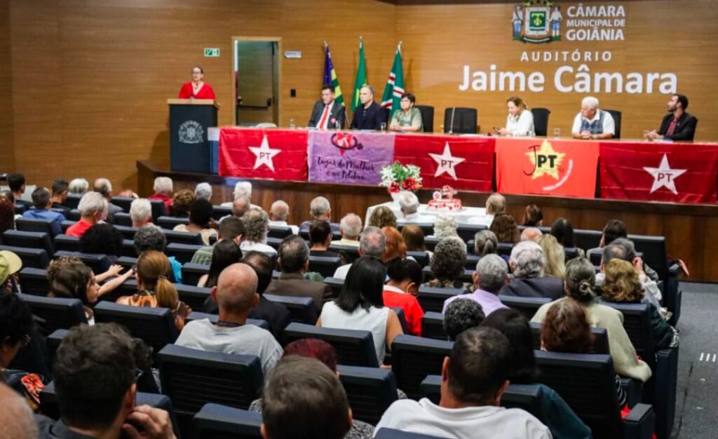 Mabel agradece militância do PT por votos que o elegeram no 2º turno das eleições mabel-agradece-militancia-do-pt-por-votos-que-o-elegeram-no-2o-turno-das-eleicoes