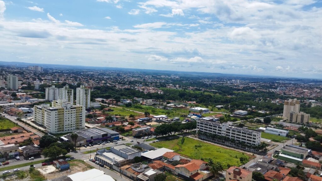Onda de calor eleva temperaturas em até 7°C em Goiás onda-de-calor-eleva-temperaturas-em-ate-7°c-em-goias