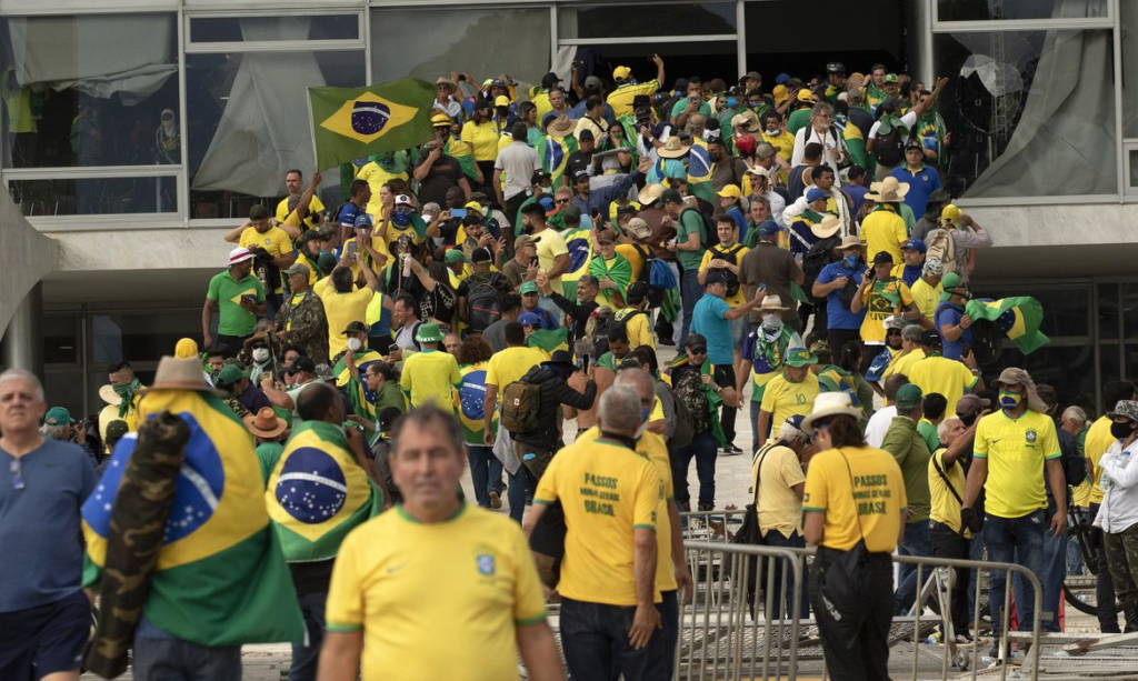 Golpistas planejaram bloquear refinarias e distribuidoras no dia seguinte ao 8/1, aponta PGR golpistas-planejaram-bloquear-refinarias-e-distribuidoras-no-dia-seguinte-ao-8/1,-aponta-pgr