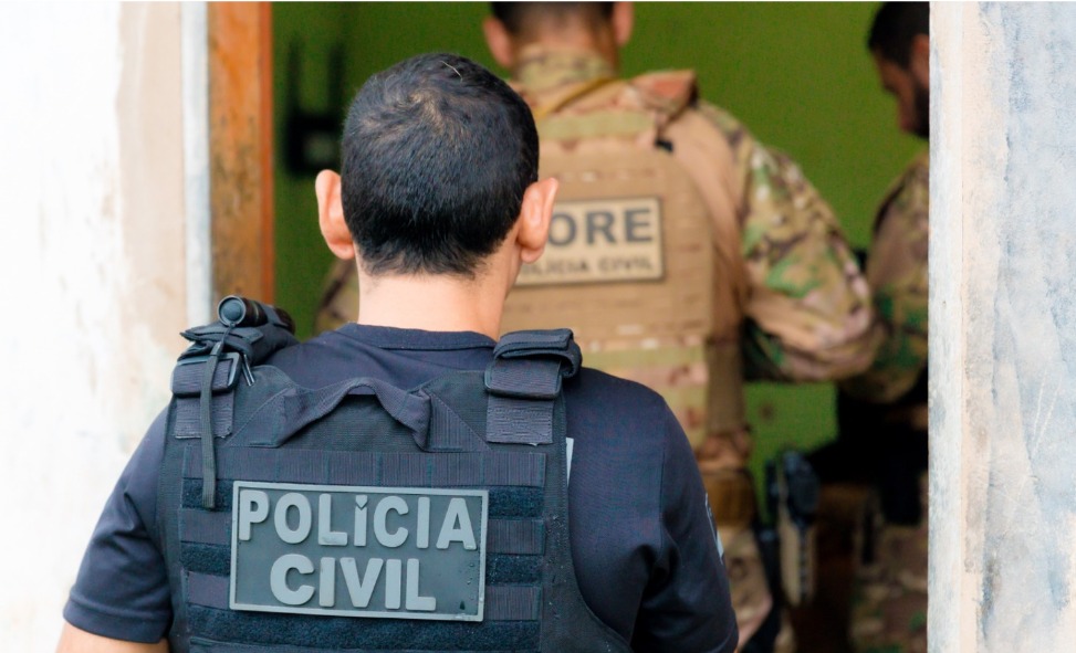 Polícia desarticula esquema que movimentou R$ 93 milhões com golpe na internet policia-desarticula-esquema-que-movimentou-r$-93-milhoes-com-golpe-na-internet