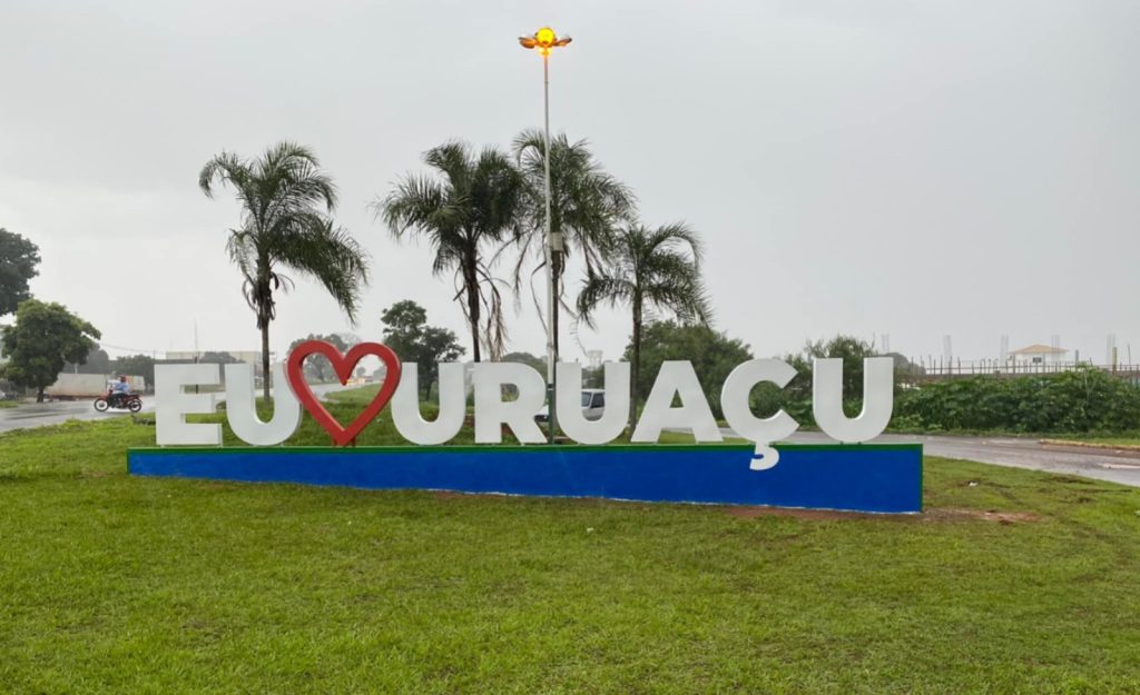 hugo-&-guilherme-e-icaro-&-gilmar-animam-carnaval-de-uruacu