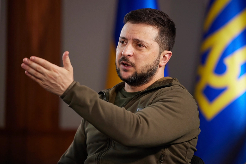 Zelensky sinaliza abertura para acordo com Trump após tensão na Casa Branca zelensky-sinaliza-abertura-para-acordo-com-trump-apos-tensao-na-casa-branca