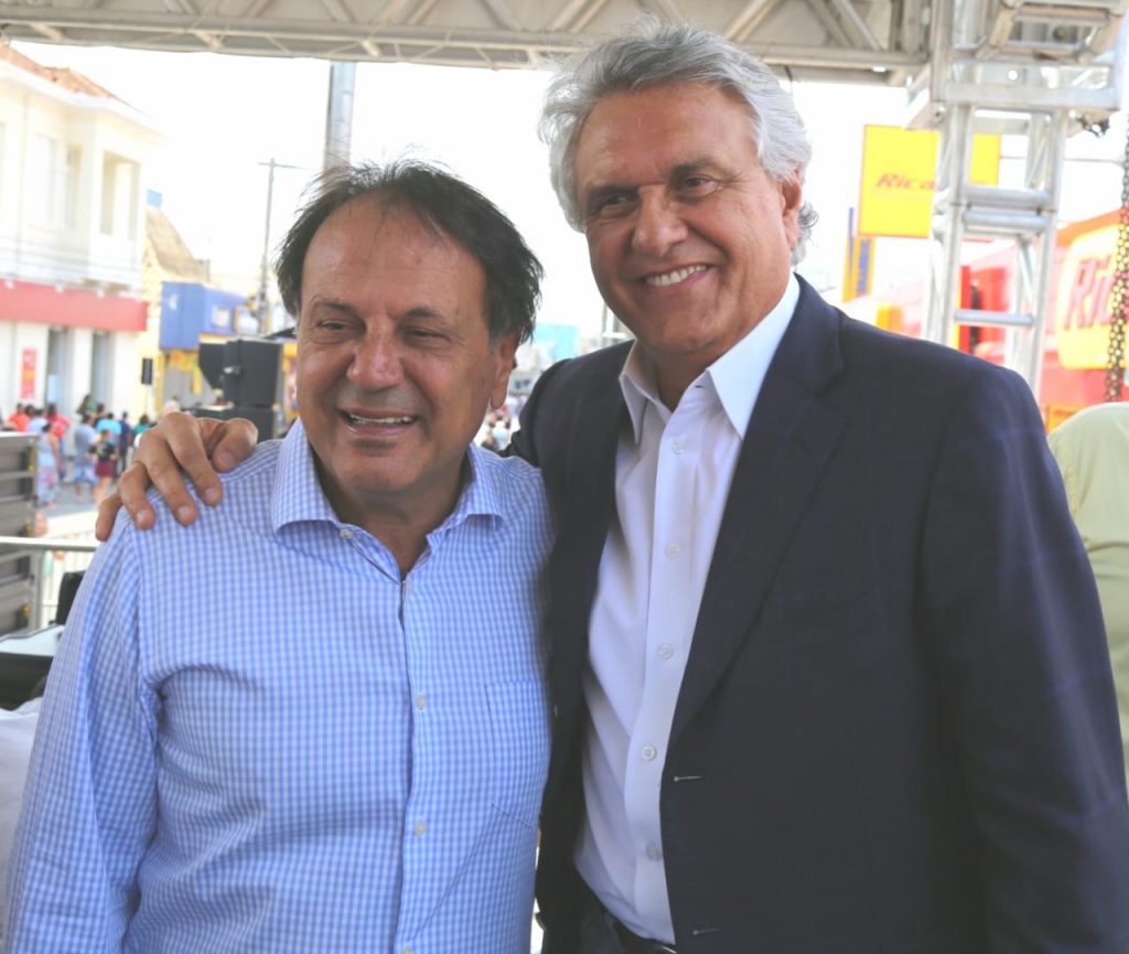 Caiado empossa Adib Elias como novo secretário da Infraestrutura, nesta terça-feira (11) caiado-empossa-adib-elias-como-novo-secretario-da-infraestrutura,-nesta-terca-feira-(11)