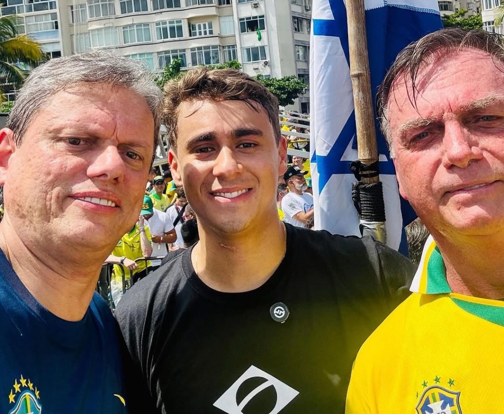 Em ato no Rio de Janeiro, Bolsonaro afirma que não fugirá do país em-ato-no-rio-de-janeiro,-bolsonaro-afirma-que-nao-fugira-do-pais
