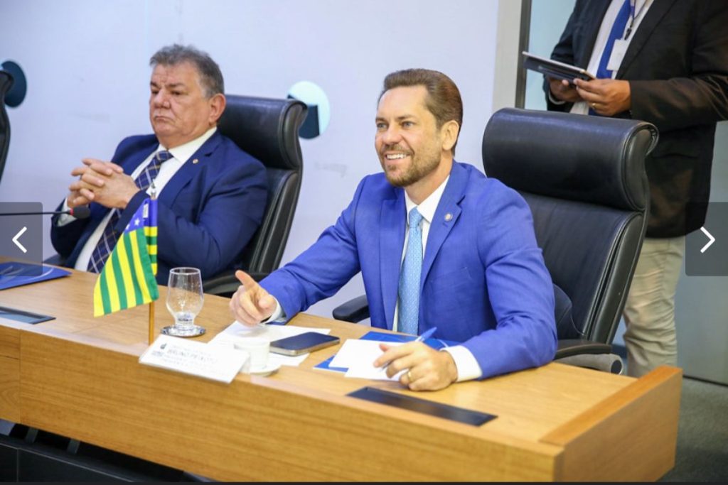 Bruno Peixoto é empossado como presidente do Colegiado de Assembleias Legislativas bruno-peixoto-e-empossado-como-presidente-do-colegiado-de-assembleias-legislativas
