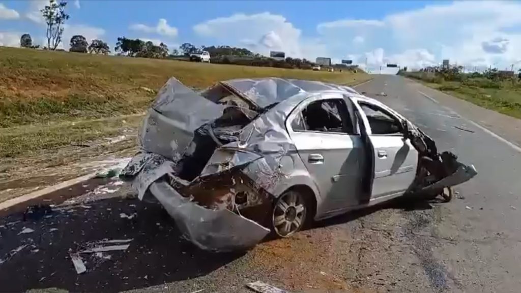 Acidentes deixam 2 mortos e 3 feridos em BRs que cortam Goiás acidentes-deixam-2-mortos-e-3-feridos-em-brs-que-cortam-goias