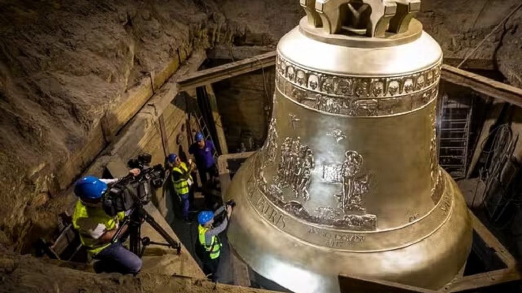 Basílica de Trindade busca na Polônia sino gigante que será instalado em Goiás basilica-de-trindade-busca-na-polonia-sino-gigante-que-sera-instalado-em-goias