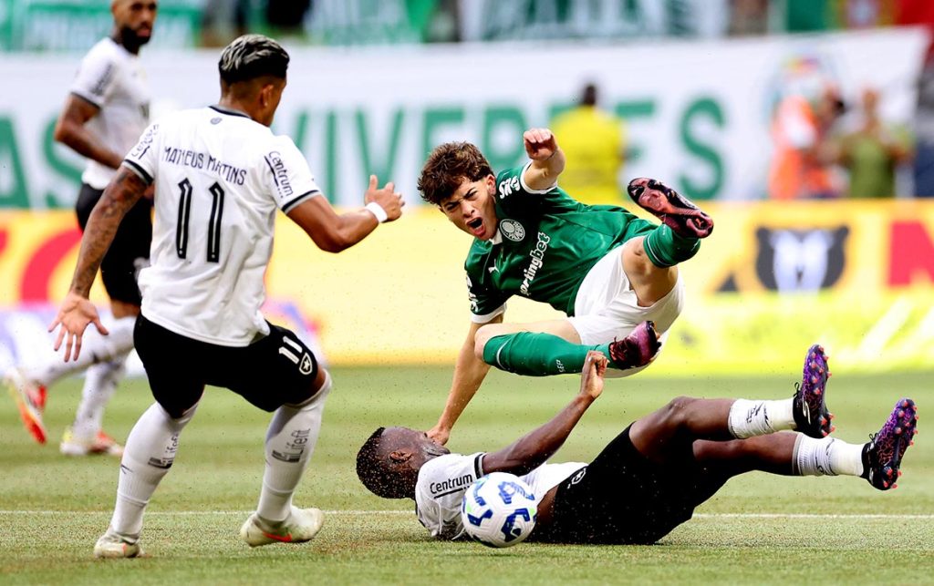 Palmeiras e Botafogo empatam no Allianz em estreia no Brasileirão palmeiras-e-botafogo-empatam-no-allianz-em-estreia-no-brasileirao