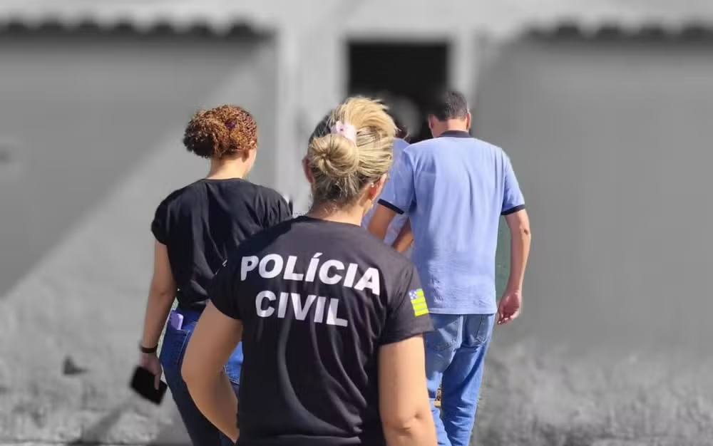 Homem é preso por golpe de R$ 200 mil em ex-patrão ao mentir sobre câncer homem-e-preso-por-golpe-de-r$-200-mil-em-ex-patrao-ao-mentir-sobre-cancer