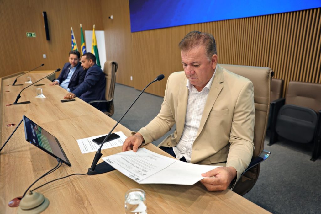 Gilsão apresenta ações dos 100 primeiros dias da Câmara de Aparecida de Goiânia gilsao-apresenta-acoes-dos-100-primeiros-dias-da-camara-de-aparecida-de-goiania