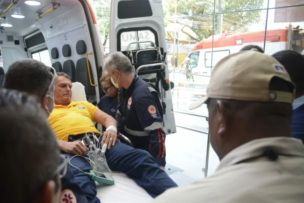 bolsonaro-e-internado-no-interior-do-rn-e-transferido-de-helicoptero-para-natal