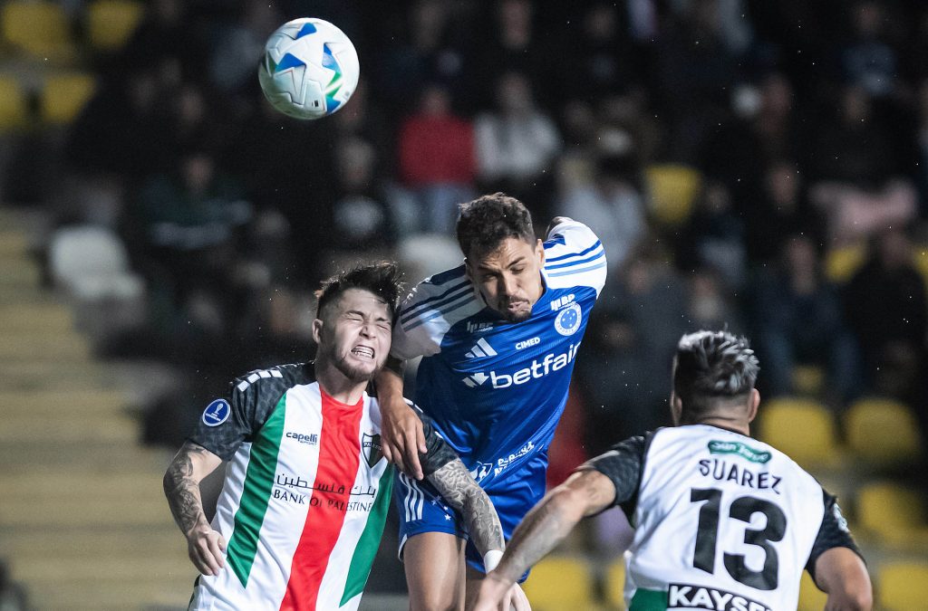 Cruzeiro afunda na Sul-Americana com mais uma derrota cruzeiro-afunda-na-sul-americana-com-mais-uma-derrota