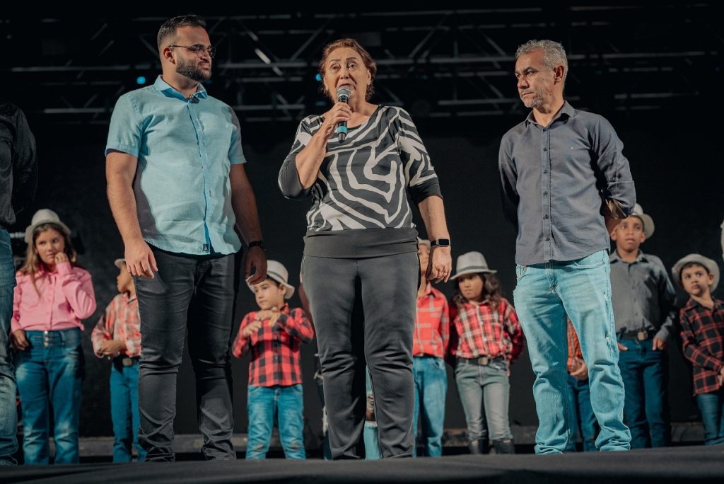 Terezópolis celebra 33 anos com anúncio de mais de R$ 1,4 milhão em recursos terezopolis-celebra-33-anos-com-anuncio-de-mais-de-r$-1,4-milhao-em-recursos