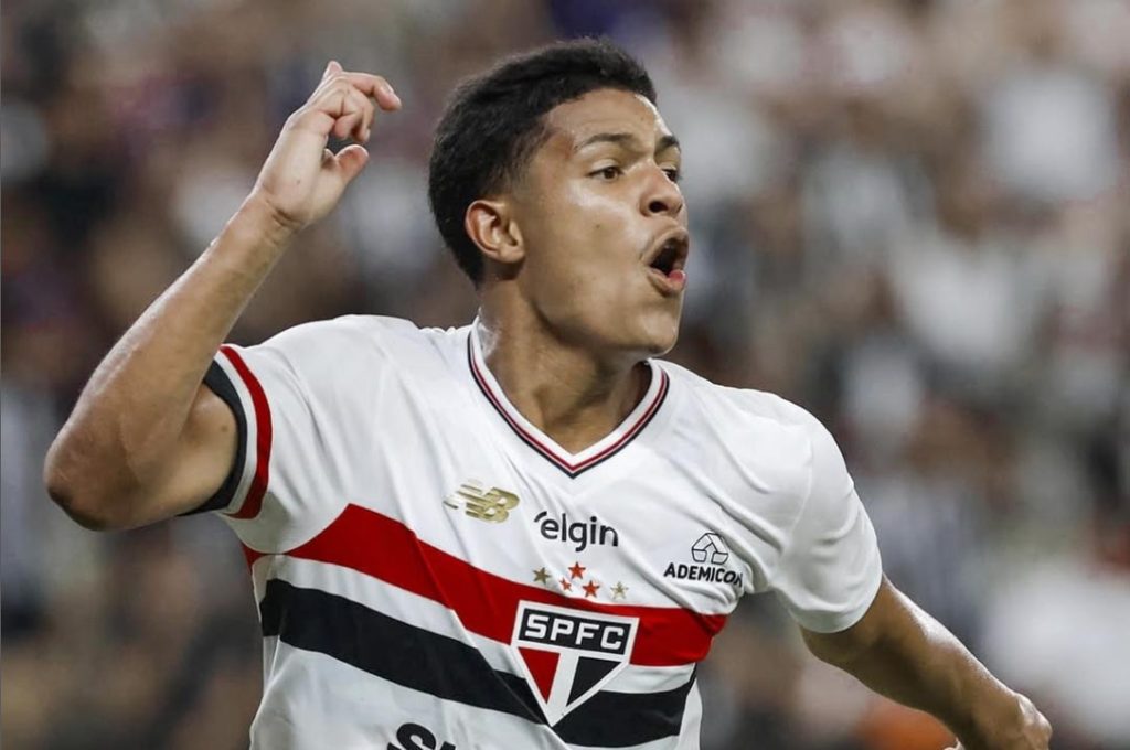São Paulo mantém invencibilidade no Brasileirão com empate sofrido contra o Ceará sao-paulo-mantem-invencibilidade-no-brasileirao-com-empate-sofrido-contra-o-ceara