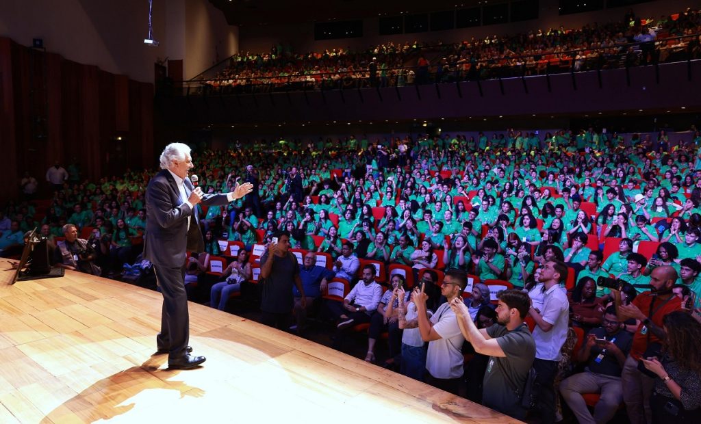 caiado-amplia-programa-aprendiz-do-futuro-para-10-mil-jovens