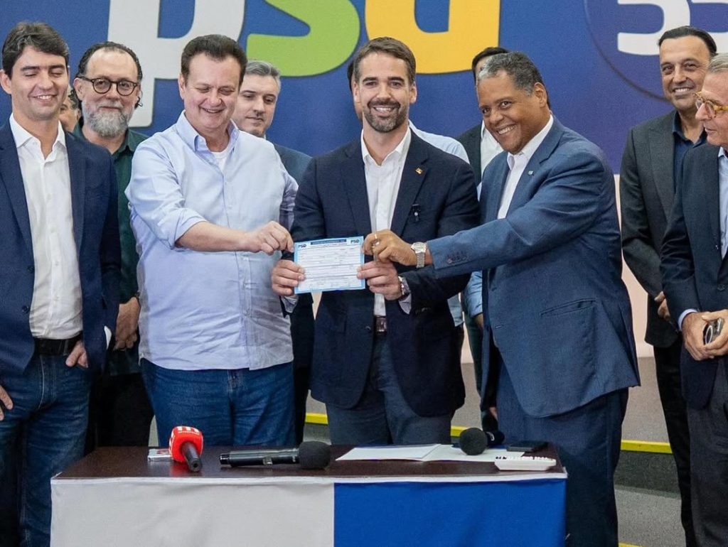 Eduardo Leite deixa PSDB e se filia ao PSD de olho na presidência eduardo-leite-deixa-psdb-e-se-filia-ao-psd-de-olho-na-presidencia