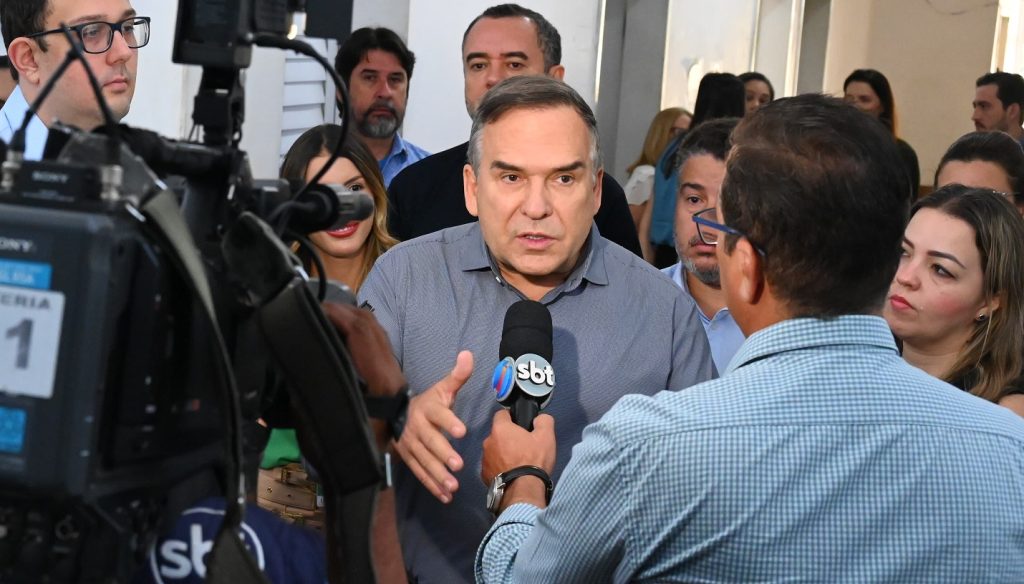 Mabel entrega mobiliário à UPA Noroeste e aponta melhorias na saúde da capital mabel-entrega-mobiliario-a-upa-noroeste-e-aponta-melhorias-na-saude-da-capital