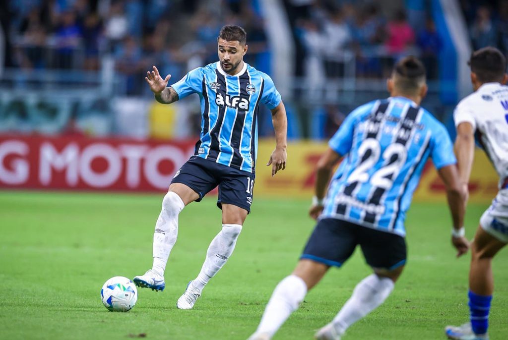 Grêmio empata com Godoy Cruz e precisa de combinações para avançar na Sul-Americana gremio-empata-com-godoy-cruz-e-precisa-de-combinacoes-para-avancar-na-sul-americana