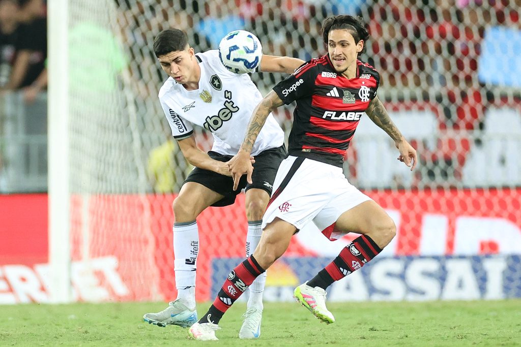 Flamengo e Botafogo empatam no Maracanã pelo Brasileirão flamengo-e-botafogo-empatam-no-maracana-pelo-brasileirao