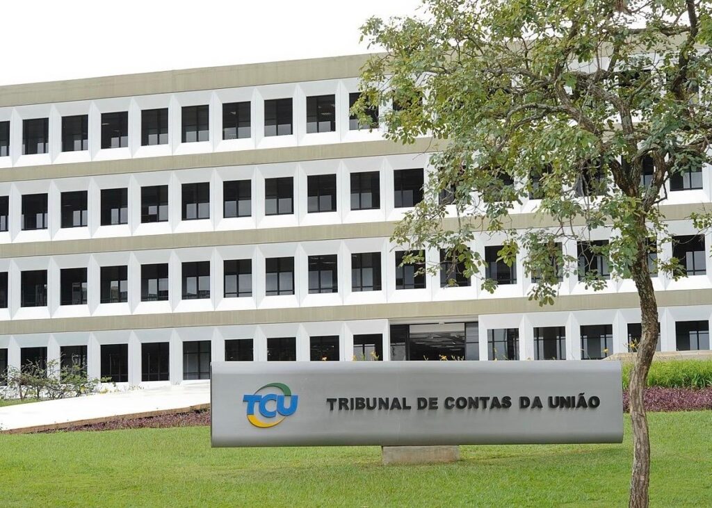 Tribunal de Contas da União abre concurso com 60 vagas e salários de R$ 15 mil tribunal-de-contas-da-uniao-abre-concurso-com-60-vagas-e-salarios-de-r$-15-mil